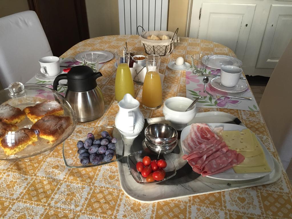 Domus Aurea Bed & Breakfast Saluzzo Exterior photo