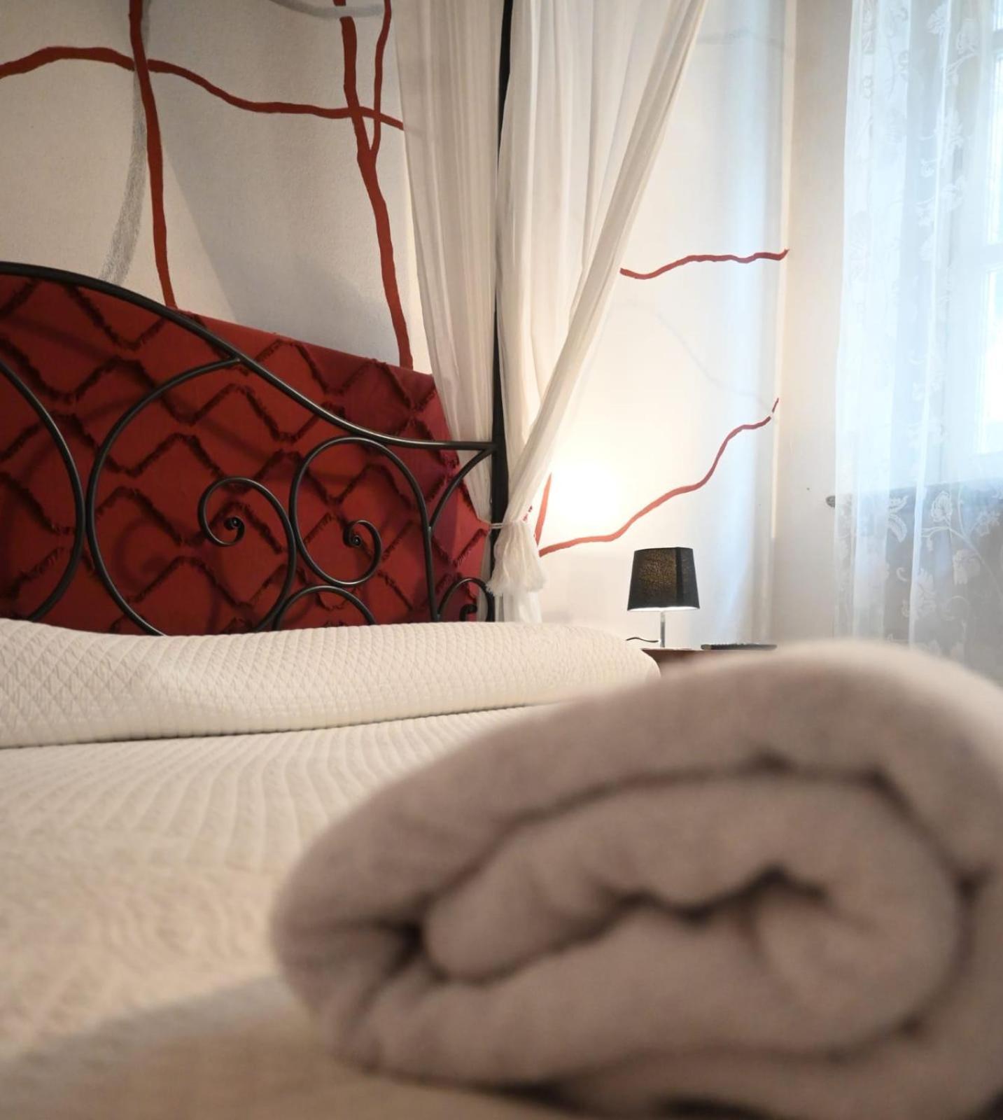 Domus Aurea Bed & Breakfast Saluzzo Exterior photo