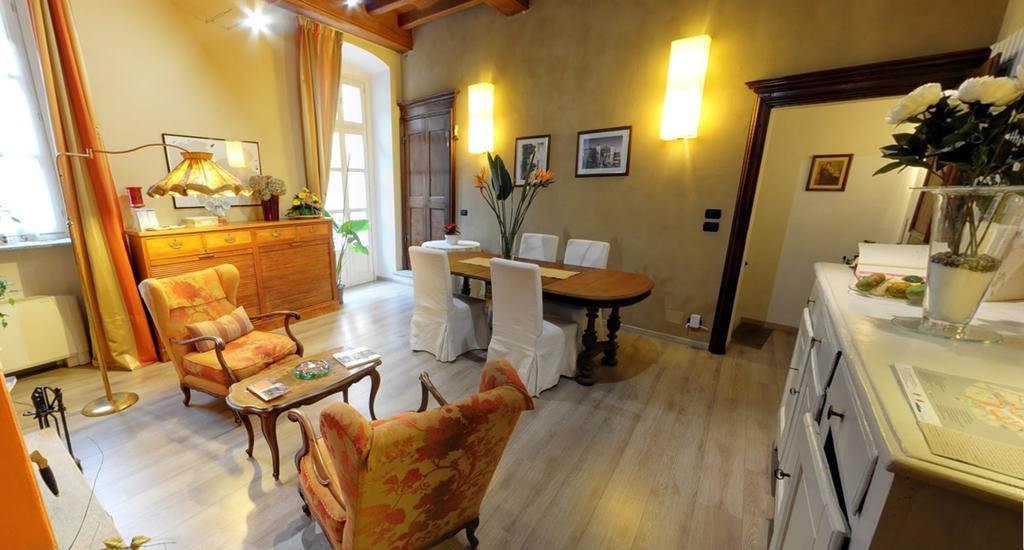Domus Aurea Bed & Breakfast Saluzzo Exterior photo