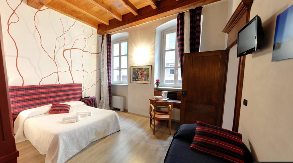 Domus Aurea Bed & Breakfast Saluzzo Exterior photo