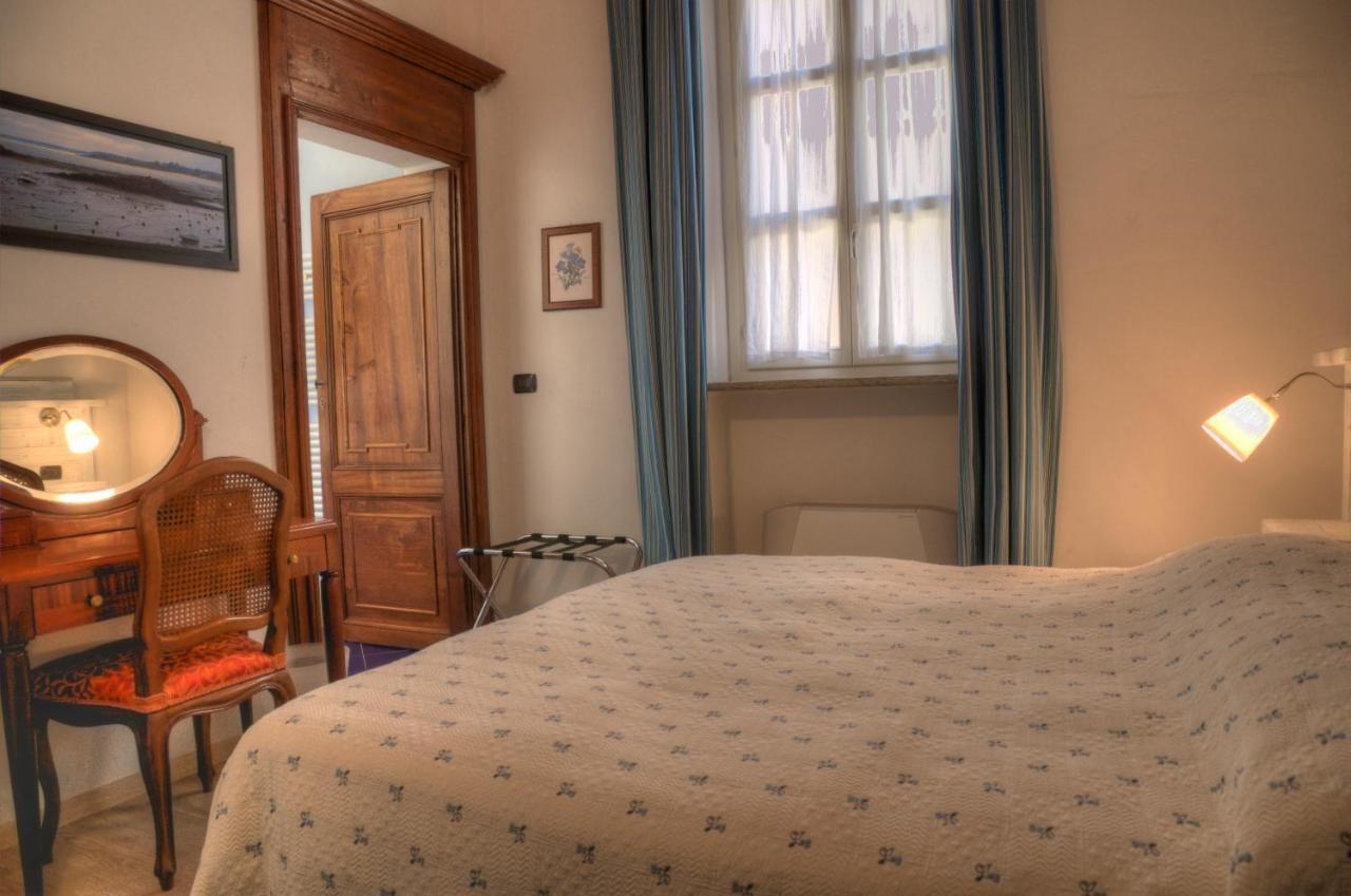 Domus Aurea Bed & Breakfast Saluzzo Room photo